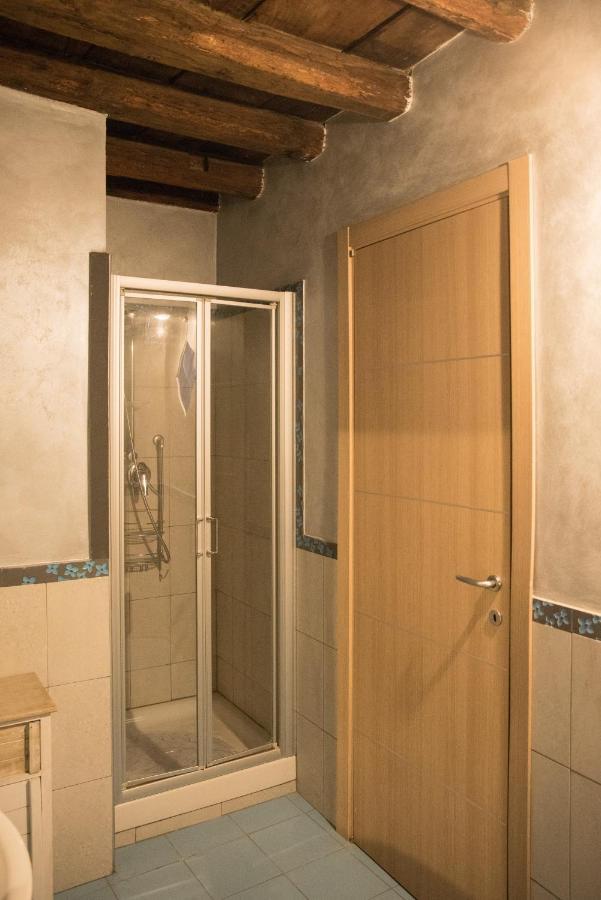 Il Caravaggio B&B Капрарола Экстерьер фото
